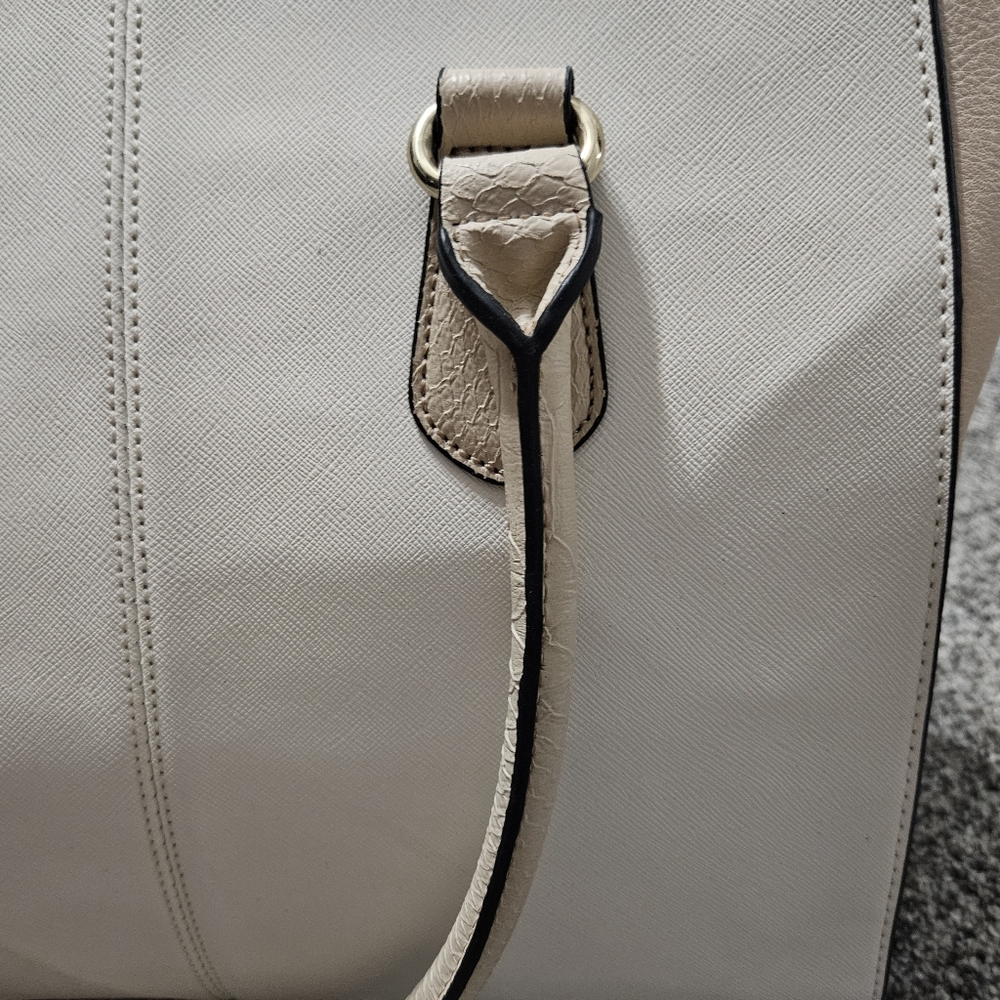 Mossimo Large Bag - Picture 16 of 16